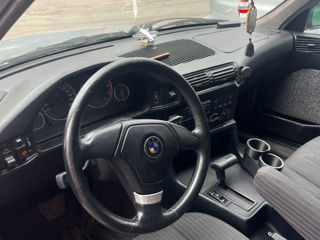 BMW 5 Series foto 3