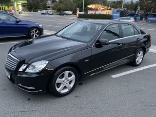 Mercedes E Class foto 2