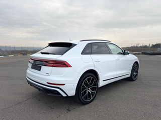 Audi Q8 foto 8