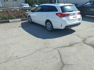 Toyota Auris foto 4