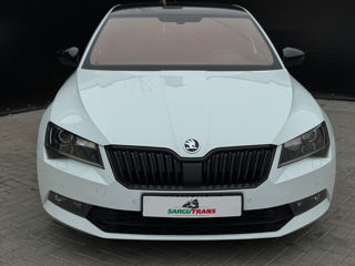 Skoda Superb foto 2