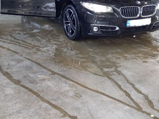 BMW 5 Series foto 3