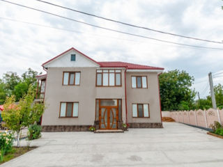 Casa in 2 nivele Ialoveni,5 camere+ living 193m.p +14 soti. foto 9