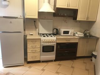 Apartament cu 1 cameră, 50 m², Centru, Chișinău foto 4