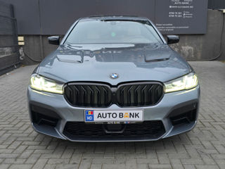 BMW 5 Series foto 2