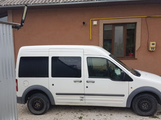 Ford Tourneo Connect foto 2