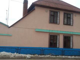 Super oferta. Se vinde gospodarie mare cu magazin-bar în satul Mateuti r-ul Rezina. foto 1