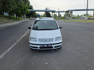 Volkswagen Sharan фото 1