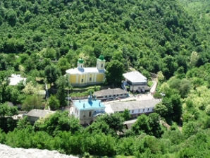 Pelerinaje la 11 Manastiri din Moldova-2024, timp de 1 Zi, zilnic, de la 5-6 la 55 pers