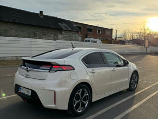 Opel Ampera foto 2