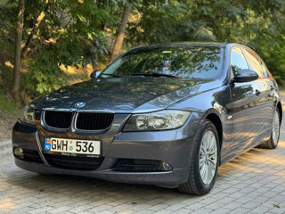 BMW 3 Series foto 1