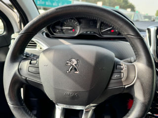 Peugeot 2008 foto 11