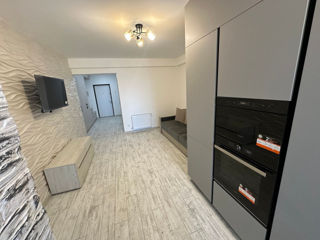 Apartament cu 2 camere, 75 m², Centru, Chișinău foto 2