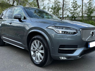 Volvo XC90 foto 1