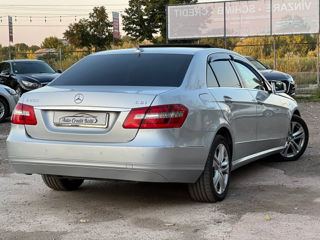 Mercedes E-Class foto 2