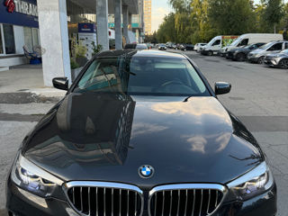 BMW 5 Series foto 4