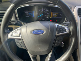 Ford Fusion foto 5