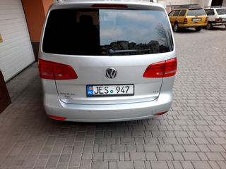 Volkswagen Touran foto 3