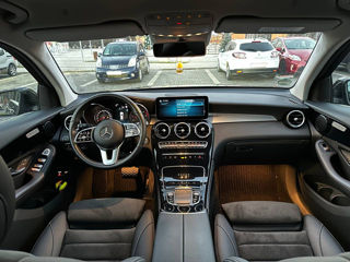 Mercedes GLC foto 14