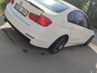 BMW 3 Series foto 4