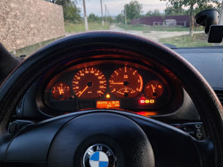 BMW 3 Series foto 7