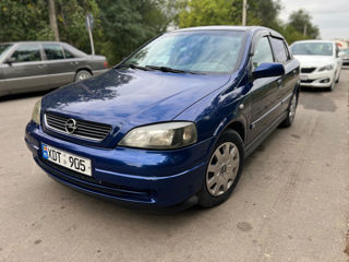 Opel Astra foto 2