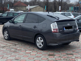 Toyota Prius foto 3