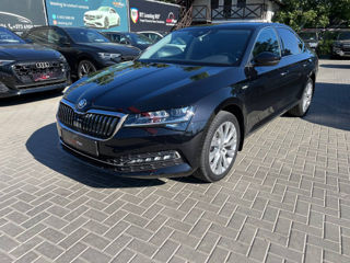 Skoda Superb foto 1