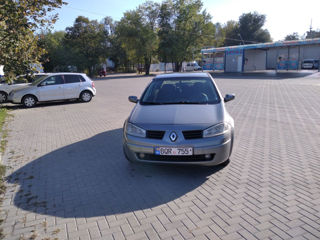 Renault Megane foto 2