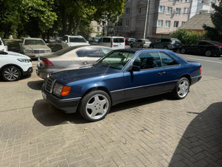 Mercedes Series (W124)