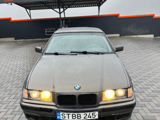 BMW 3 Series foto 10