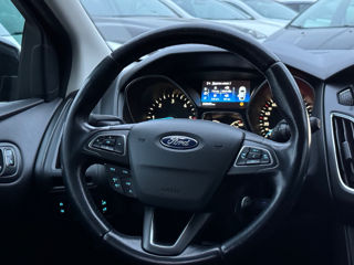 Ford Focus foto 9