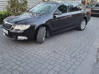 Skoda Superb foto 2