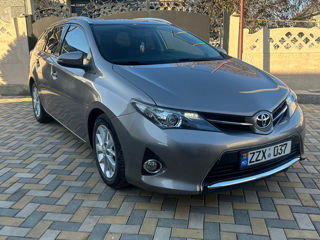 Toyota Auris foto 2