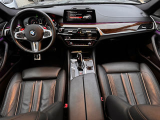 BMW 5 Series foto 10