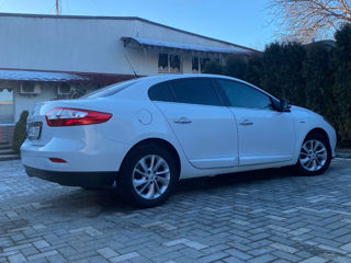 Renault Fluence foto 4