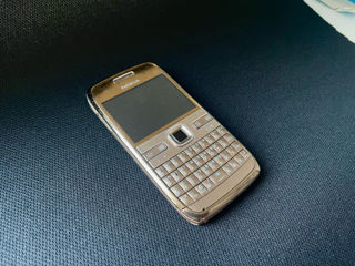 Nokia E72 Bronze