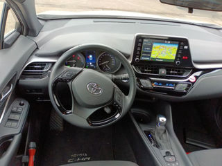 Toyota C-HR foto 7