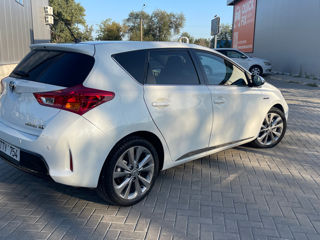 Toyota Auris foto 2