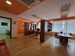 Chirie oficii de la 17 m2 la 7-10 euro/m2, Centru foto 2