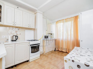 1-комн. кв., 42 м², 4/5 эт.