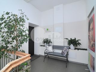 Sp. Comercial spre chirie, 81 mp, Centru, 1100 € ! foto 3