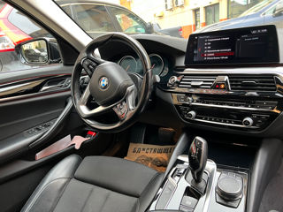 BMW 5 Series foto 7