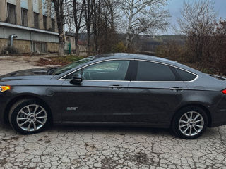 Ford Fusion foto 3