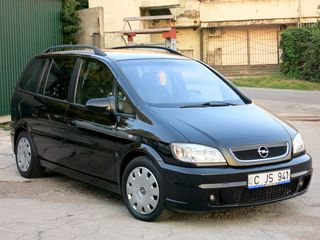 Opel Zafira foto 2