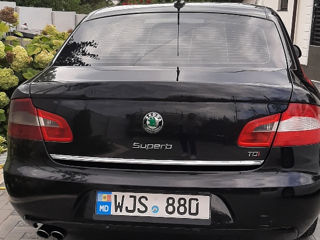 Skoda Superb foto 2