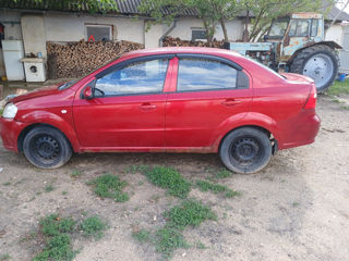 Chevrolet Aveo foto 2