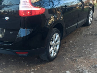 Renault Grand Scenic foto 3