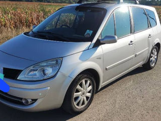 Renault grand scenic 2007 106 c.p dezmembrare foto 3