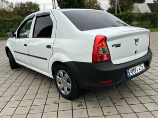 Dacia Logan foto 4